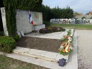 REPORTAGE 2011 MARSEILLE 2011 11 01 CIMETIERE DE MAZARGUES  (45) LES RAPATRIES SE SOUVIENNENT par GV